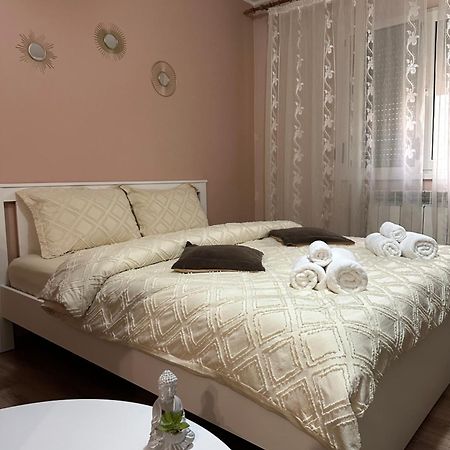 Cozy Apartament Galati  Exterior photo