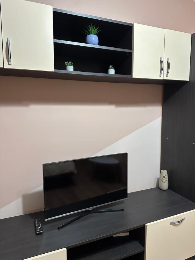 Cozy Apartament Galati  Exterior photo