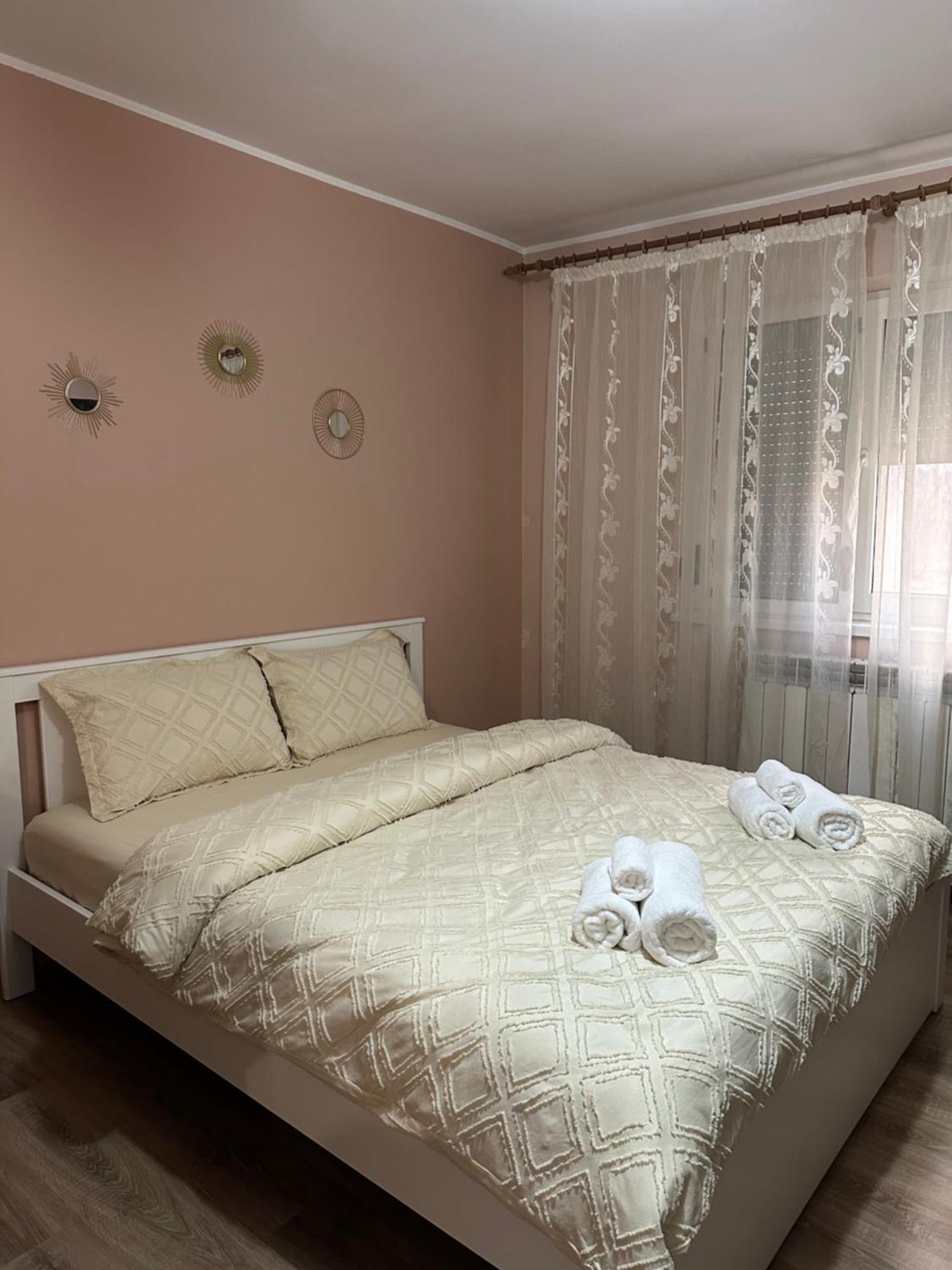 Cozy Apartament Galati  Exterior photo
